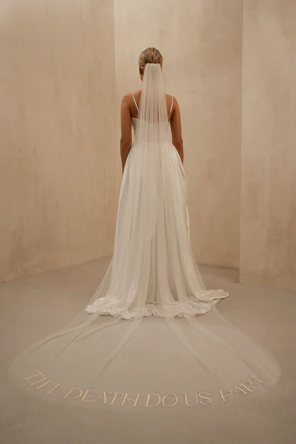 Sapphira Cathedral Veil – Just Girl Stuff